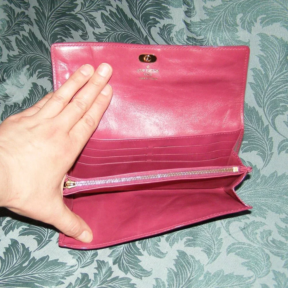RARE Louis Vuitton LIMITED EDITION Scarf Chain Print Wallet HOT PINK